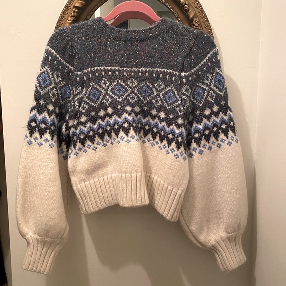 Zara Puff Sleeve Sweater - Picture 2 of 6